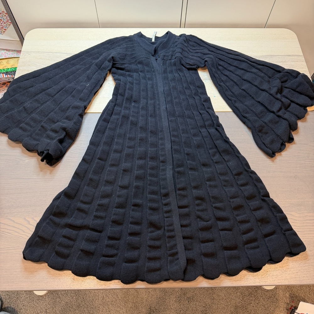 (nude) Dress Women Small  Wool Long Sleeve Soft Button Coat Scallop Italy